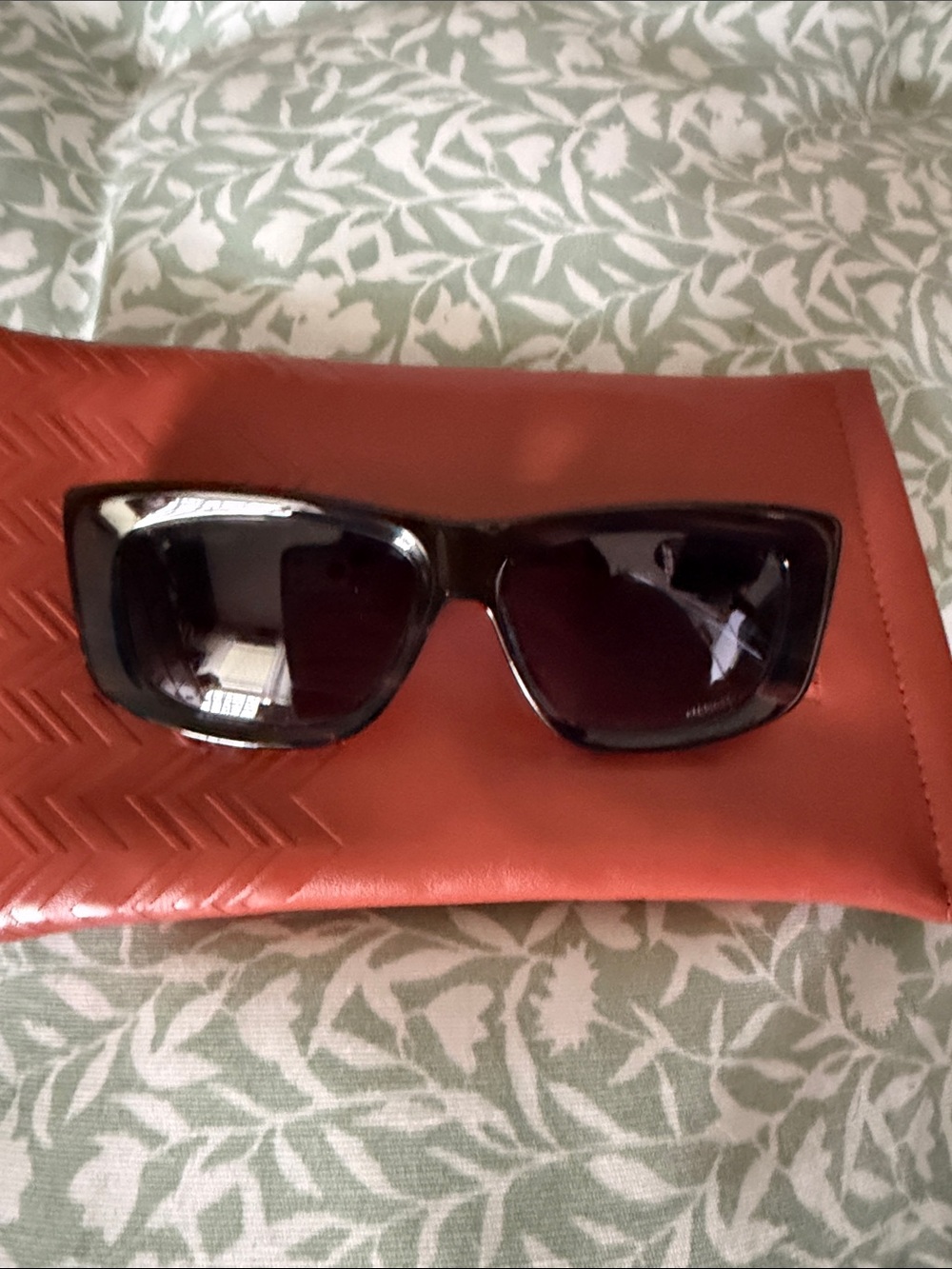 Missoni Black Rectangular Women's Sunglasses - Classic UV Protection